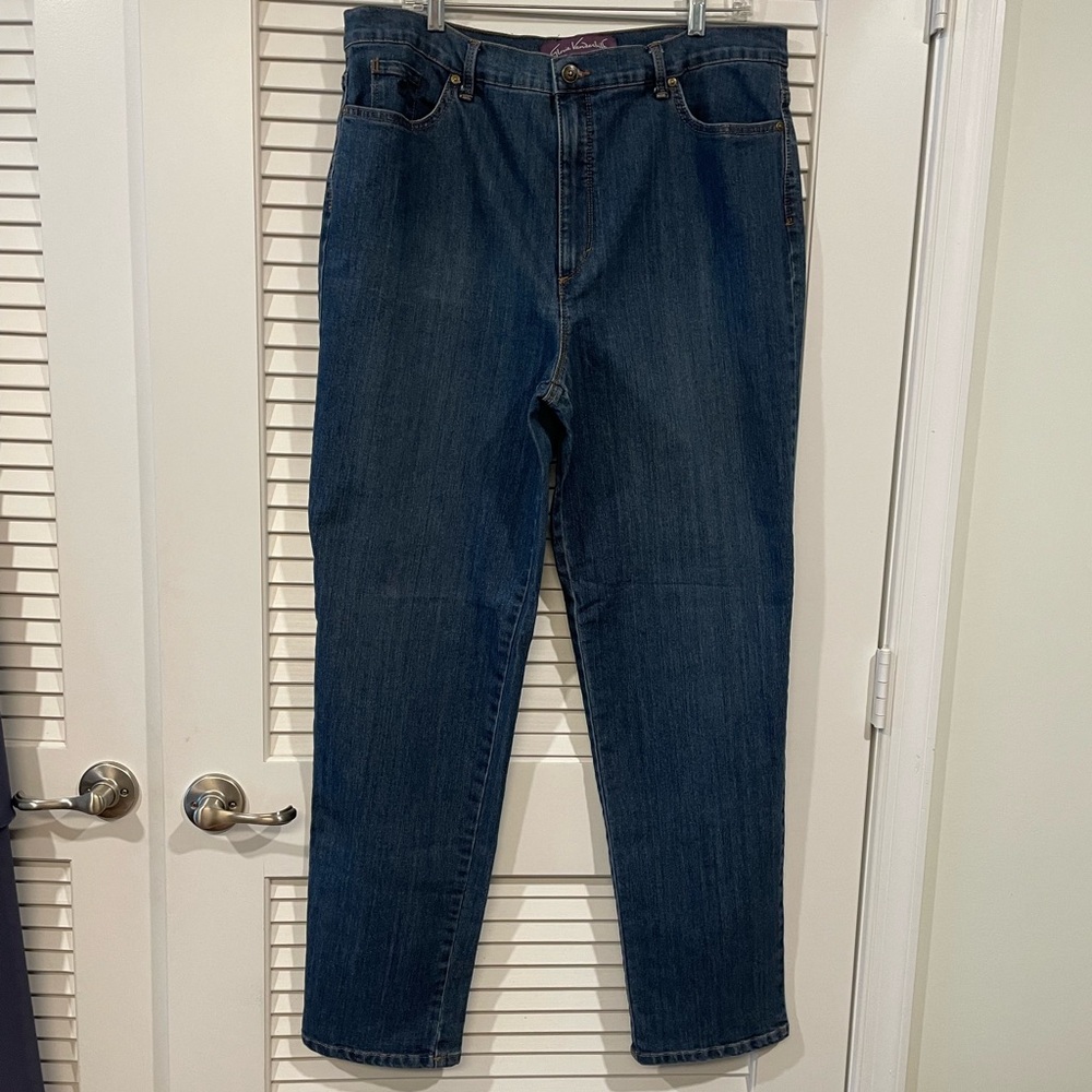 Gloria Vanderbilt Amanda 18T